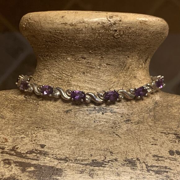 Sterling Silver and Amethyst Tennis Bracelet 7.25 Inches Vintage - Picture 1 of 7